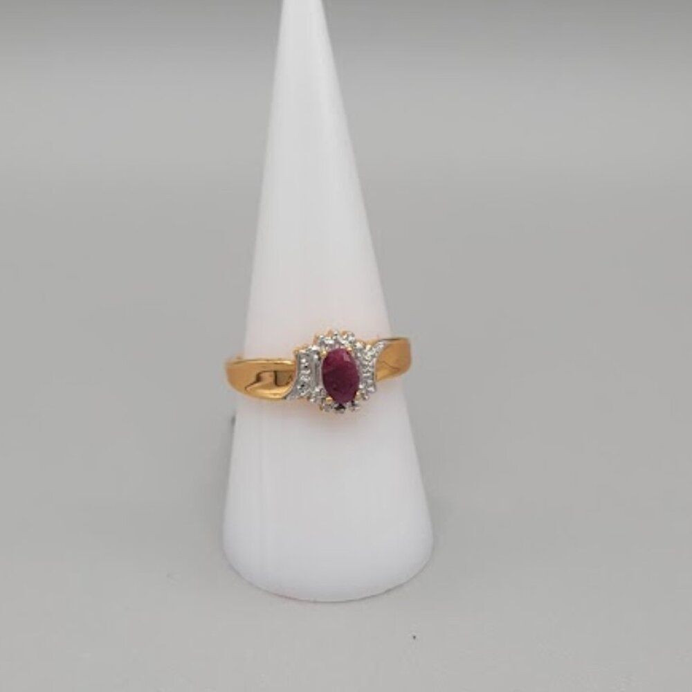 Holsted Jewelers Rubyrings